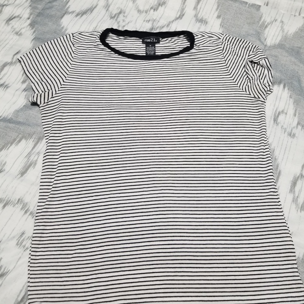 Rue 21 shirt